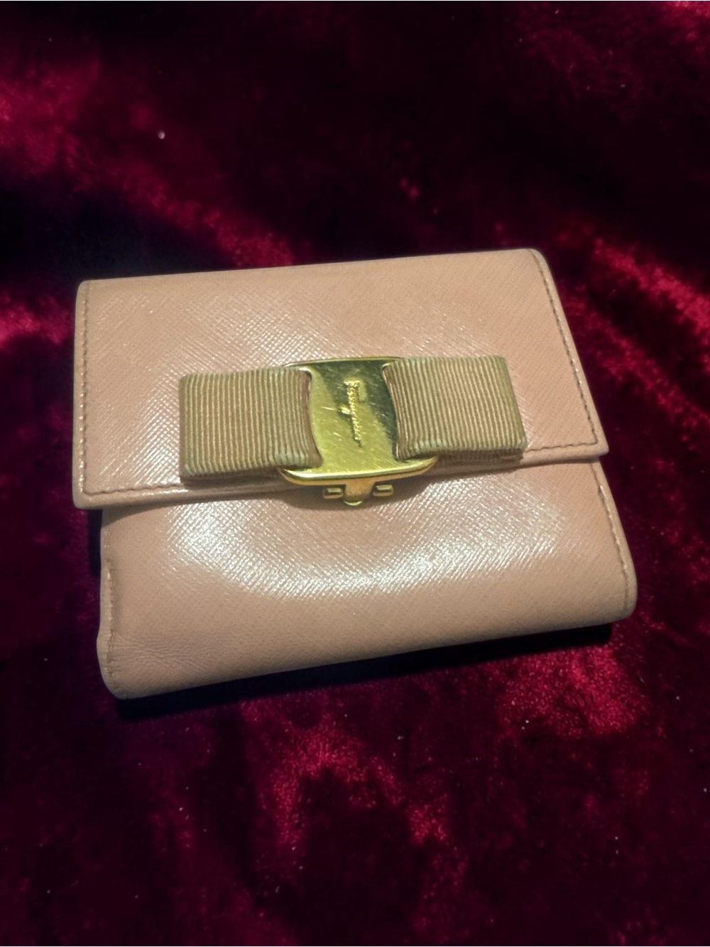 Salvatore Ferragamo Pink Rose Vara Bow Leather Wallet - EUC (COA included)